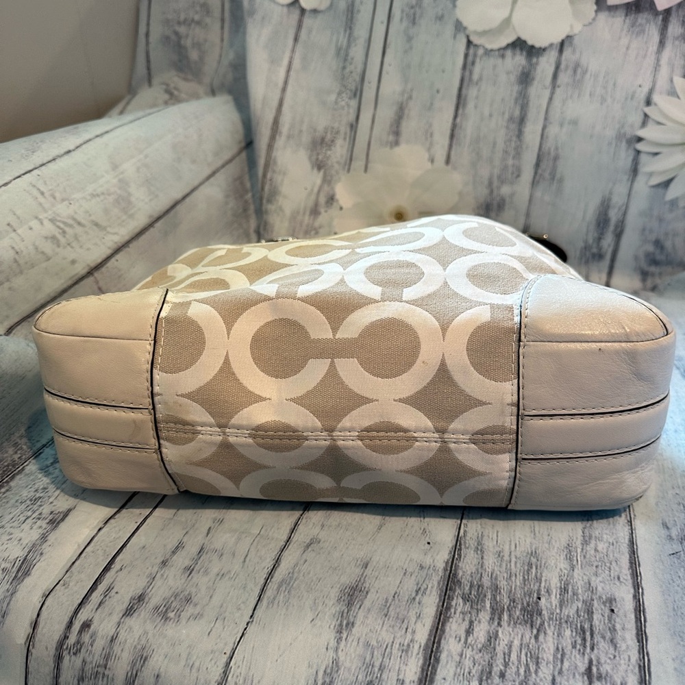 ❤️REDUCED❤️Coach Peyton Cream/Tan Hobo Bag EUC - Picture 13 of 15